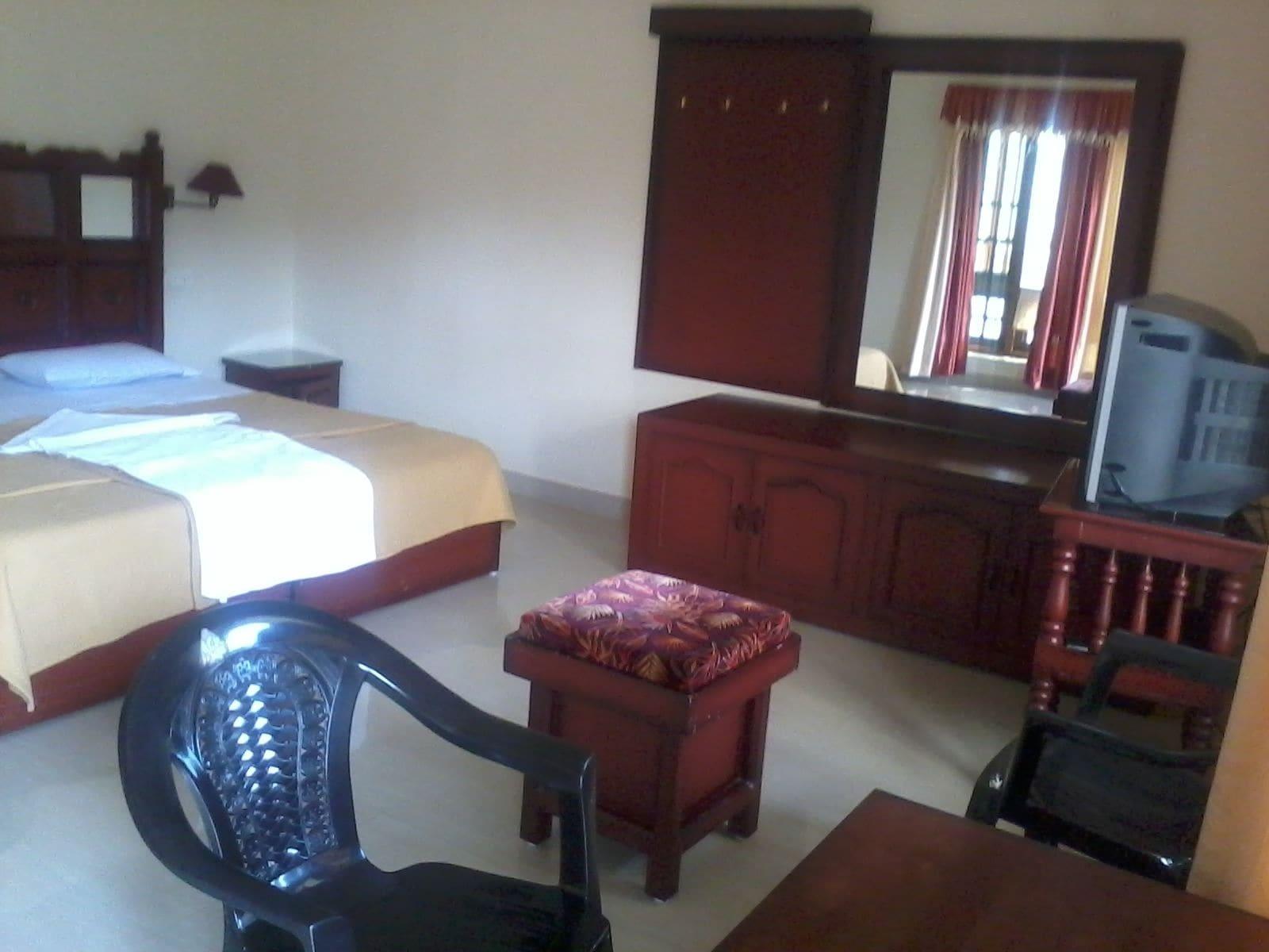 Jungle Palace Homestay Thekkady Exteriör bild