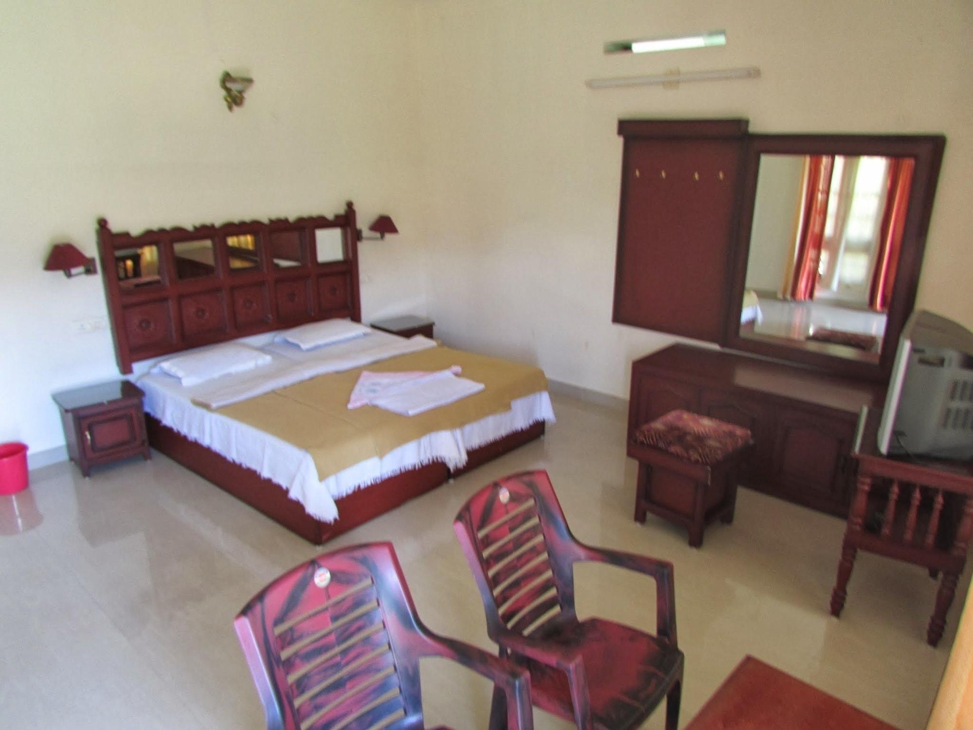 Jungle Palace Homestay Thekkady Exteriör bild