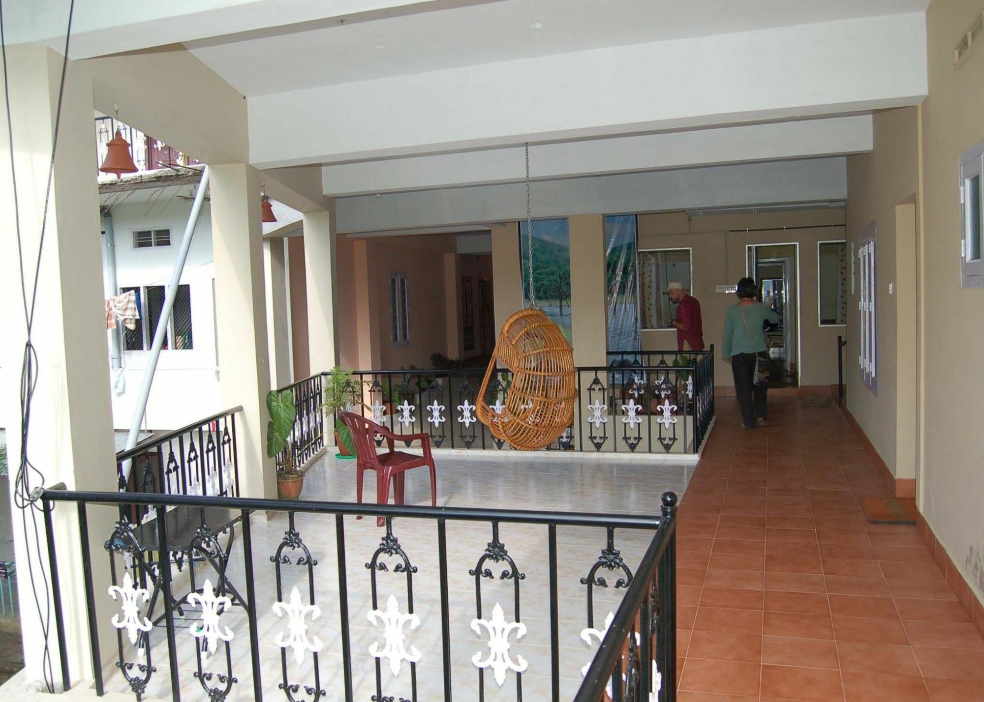 Jungle Palace Homestay Thekkady Exteriör bild